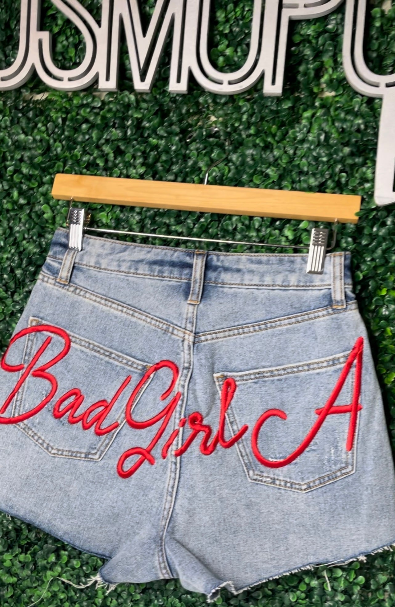 EMBROIDERED DENIM SHORTS - PLUS SIZE